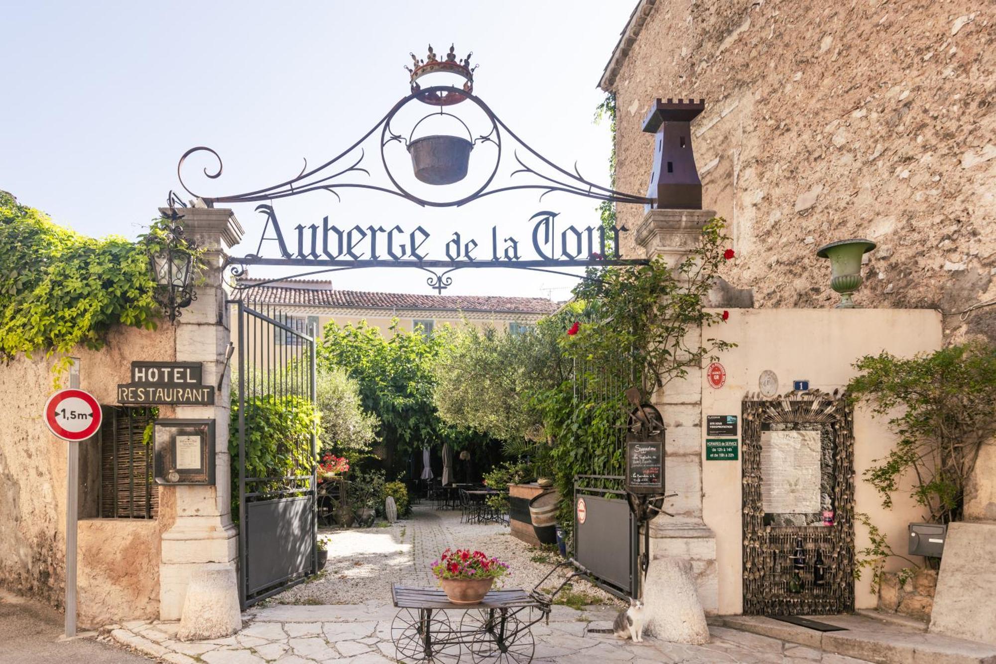 Auberge De La Tour Aups Eksteriør bilde
